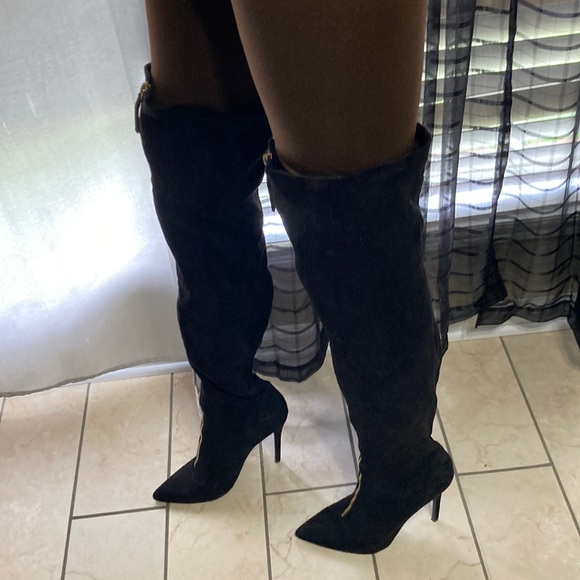 Knee high heels - Picture 1 of 2